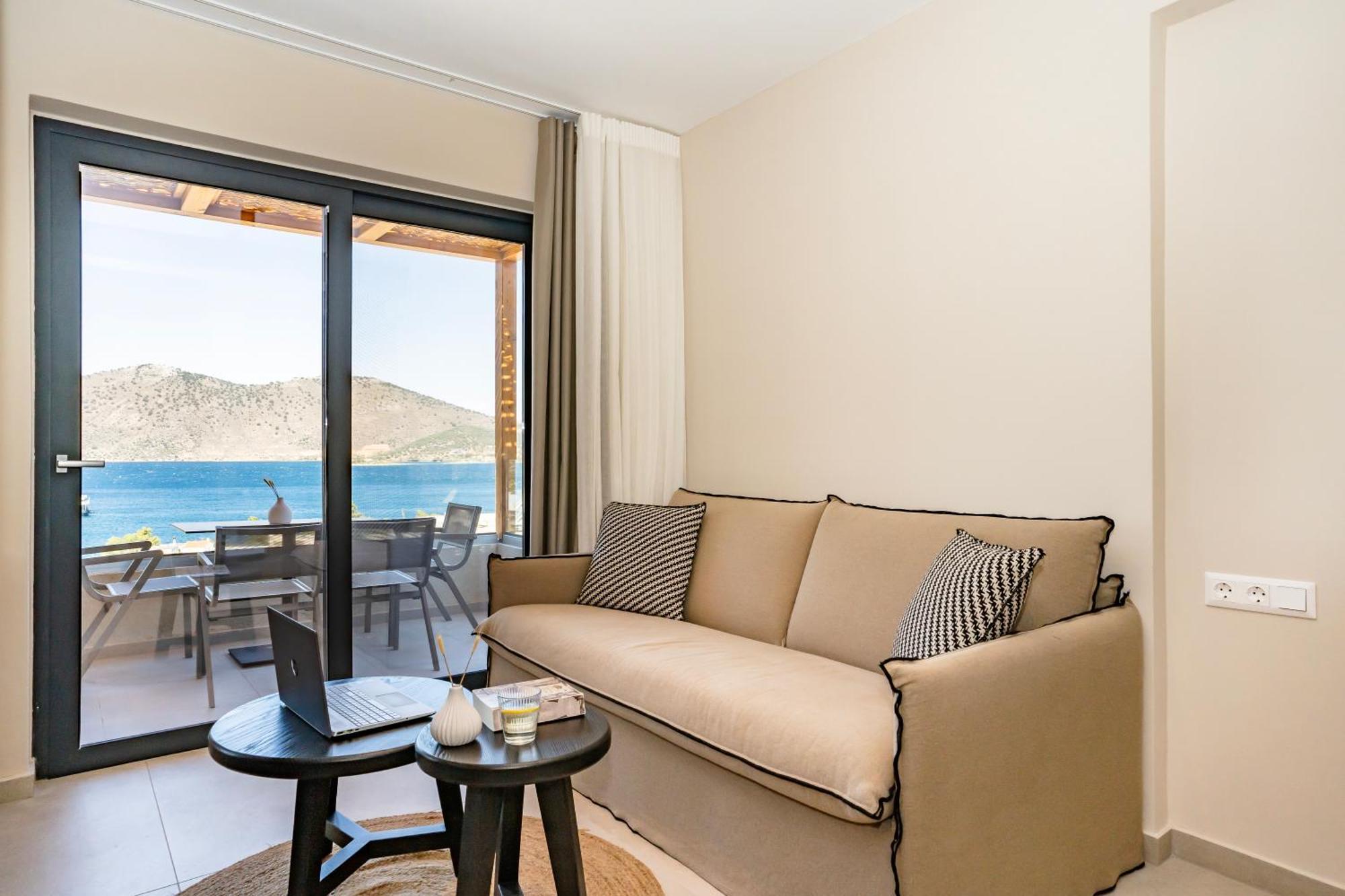 Elivia Boutique Suites Almiropótamos エクステリア 写真