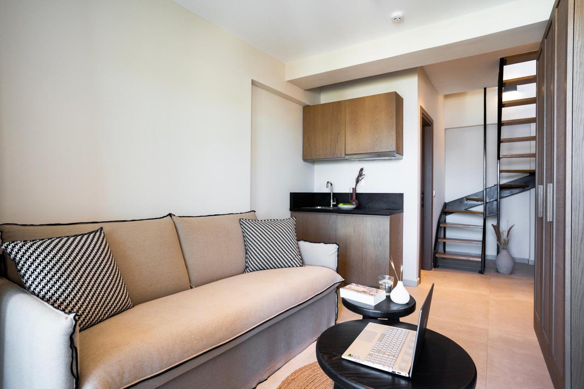 Elivia Boutique Suites Almiropótamos エクステリア 写真