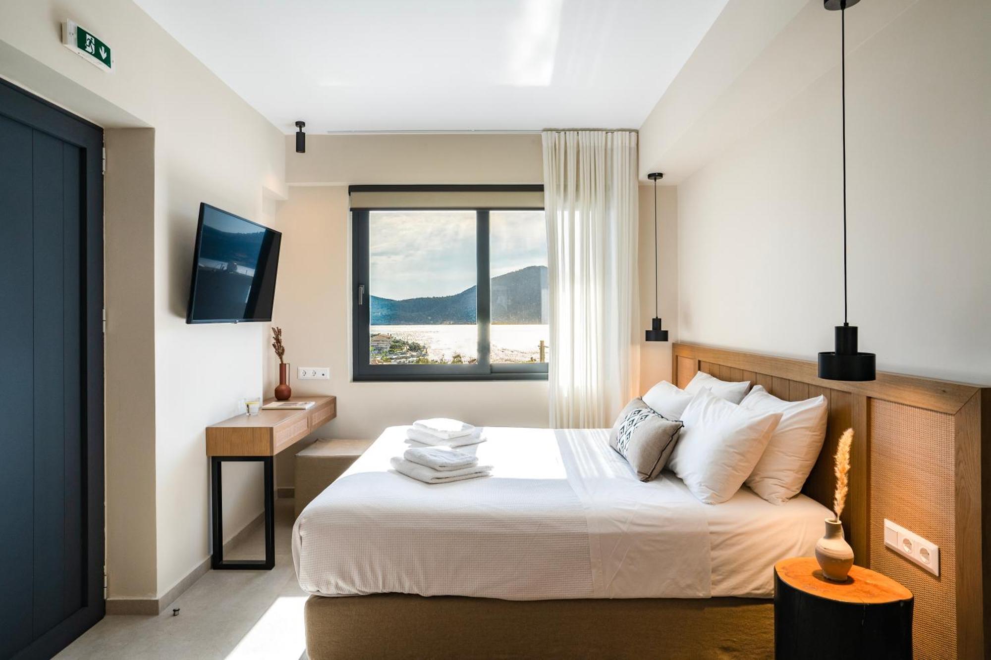 Elivia Boutique Suites Almiropótamos エクステリア 写真